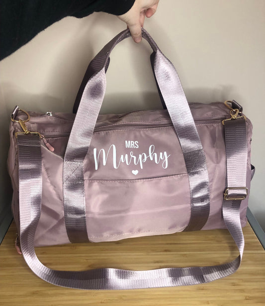 Personalised Bride Weekend Duffel Bag Bride to Be| Personalised Hospital Bag | Future Mrs, Various Colour Available, Hospital Bag, Mummy,